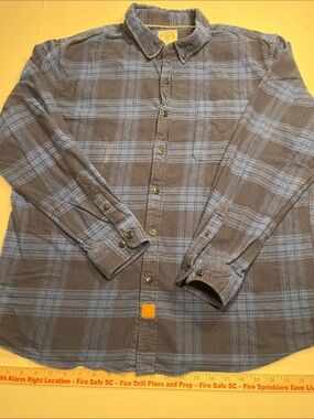 Dubinik Customized Version Men’s XL Blue Plaid Flannel Button Down Shirt